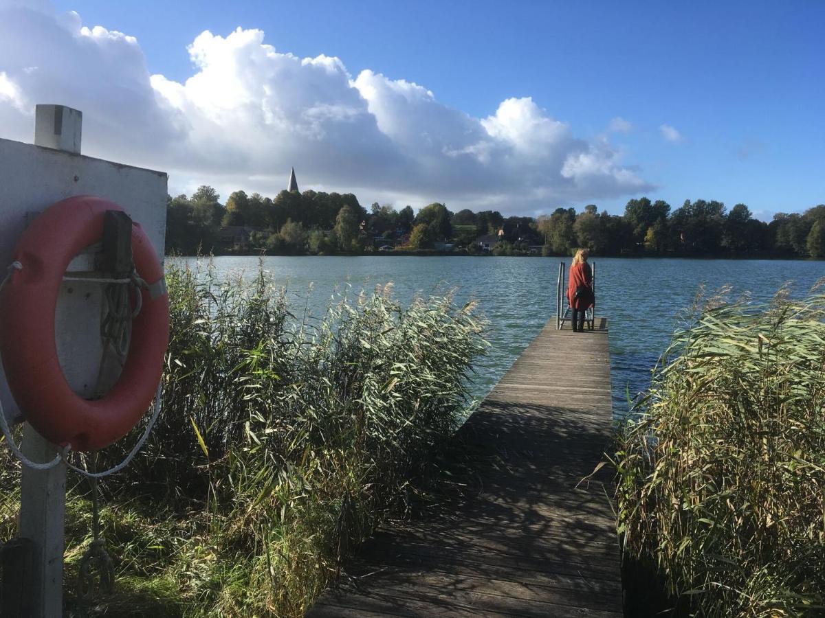 Flat In Eutin On The Kleiner Eutiner See Lake Exterior photo